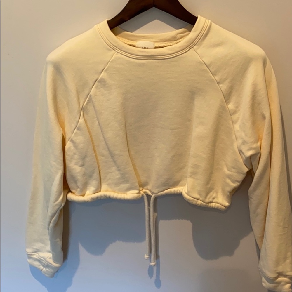 NIA cream cropped hoodie